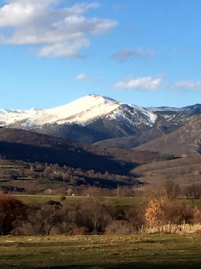 הוילה Pradena del Rincon El Huerto De Leon מראה חיצוני תמונה